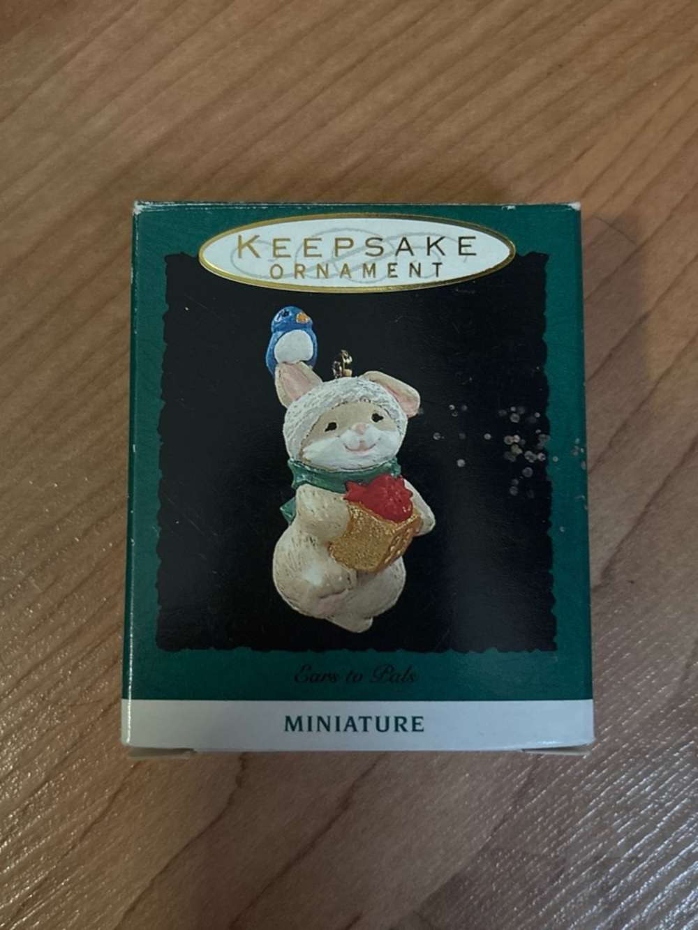 Hallmark Cream Mouse Ornament with Green Scarf and Gold Gift